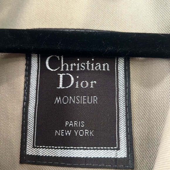 Christian Dior men’s size 40L trench coat. Great used condition. Luxury for deal - Picture 12 of 13
